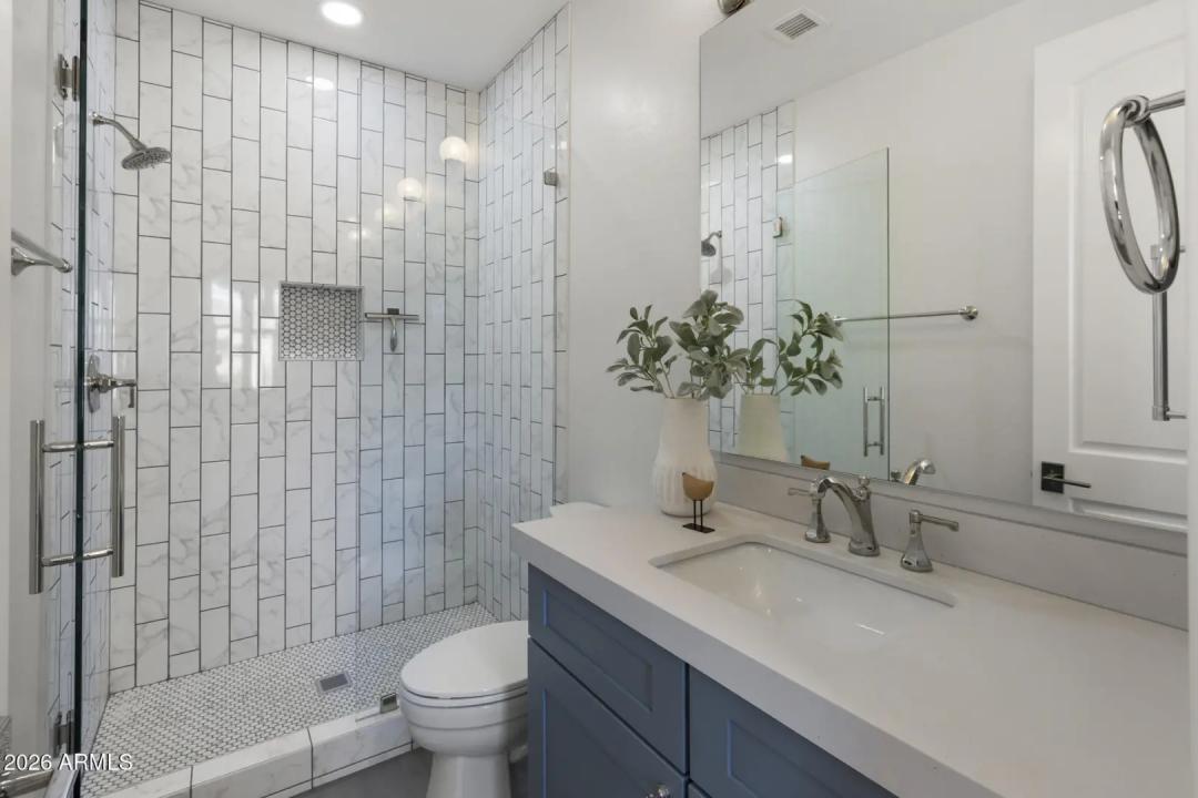 Real Estate Picture 18