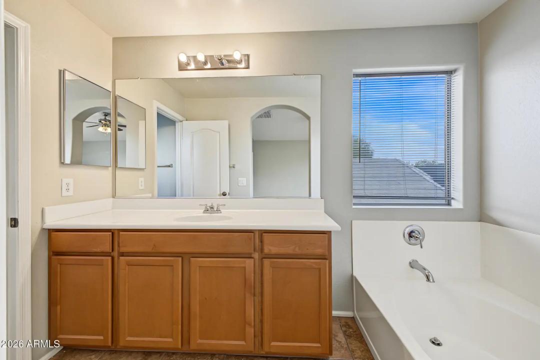 Real Estate Picture 26