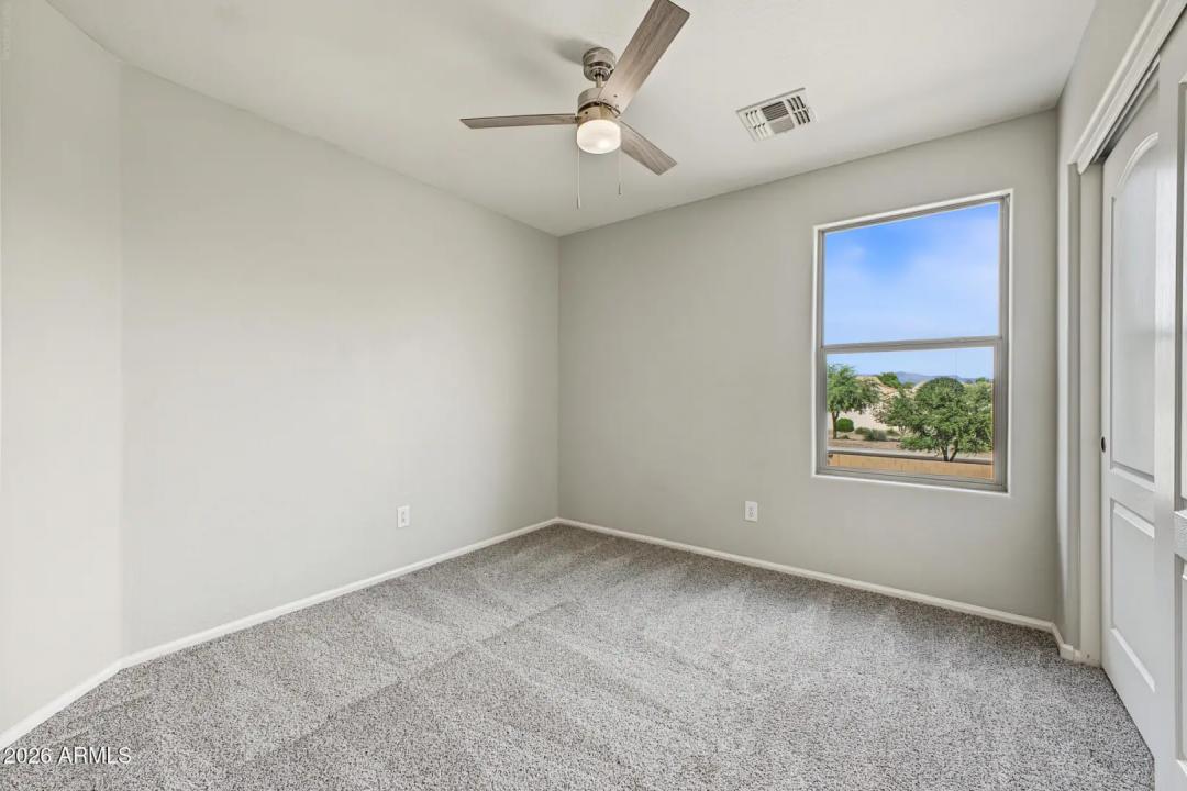 Real Estate Picture 28