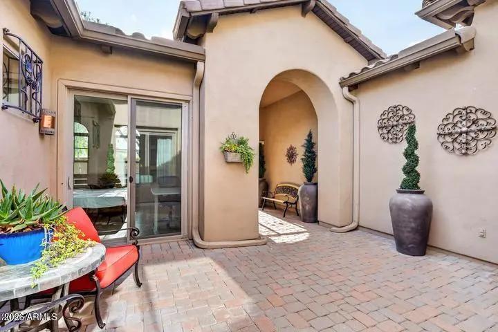 Real Estate Picture 5