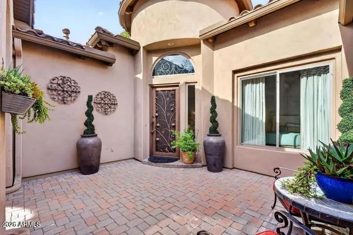 Real Estate Picture 7