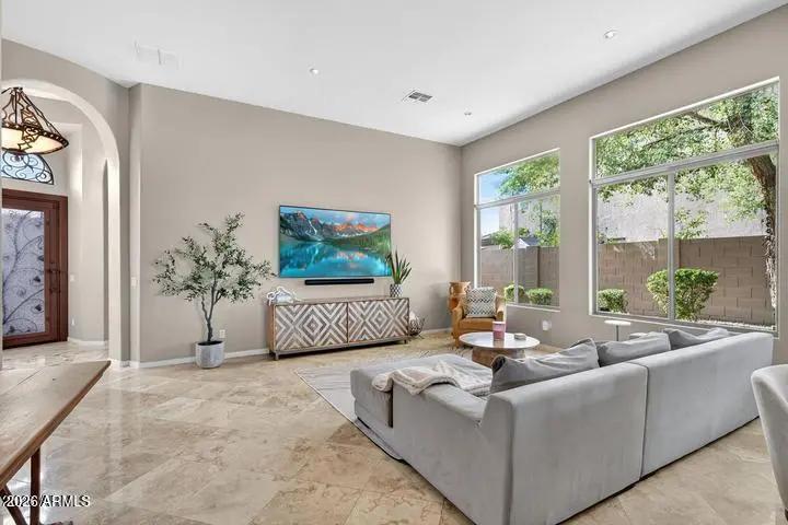 Real Estate Picture 10