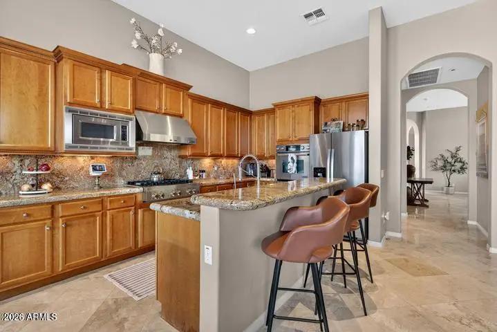 Real Estate Picture 17