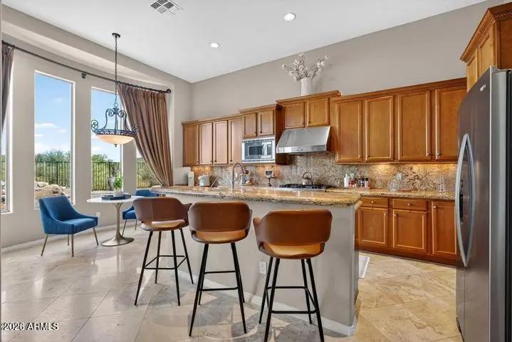 Real Estate Picture 18