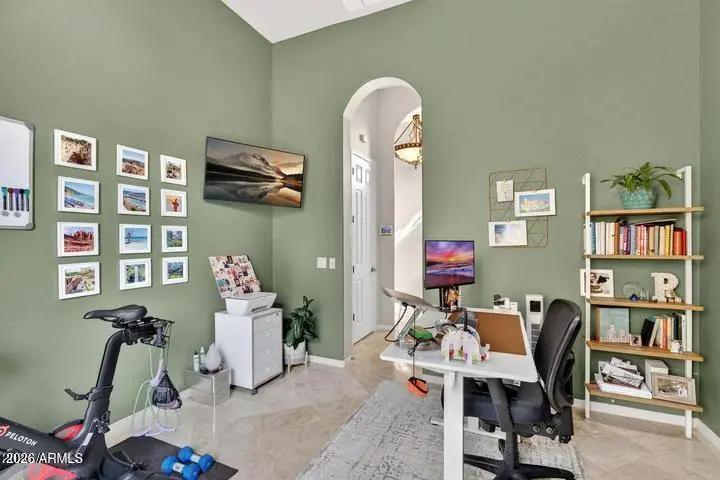 Real Estate Picture 25