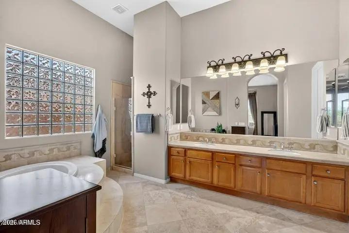 Real Estate Picture 30