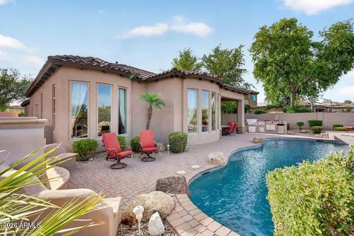 Real Estate Picture 50