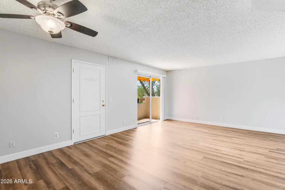 Real Estate Picture 6