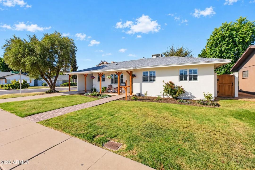 Real Estate Picture 2