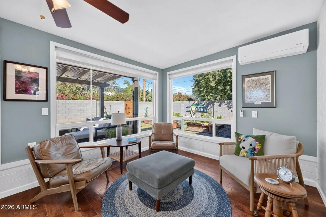 Real Estate Picture 17