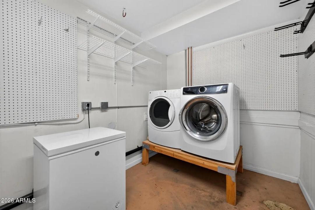 Real Estate Picture 34