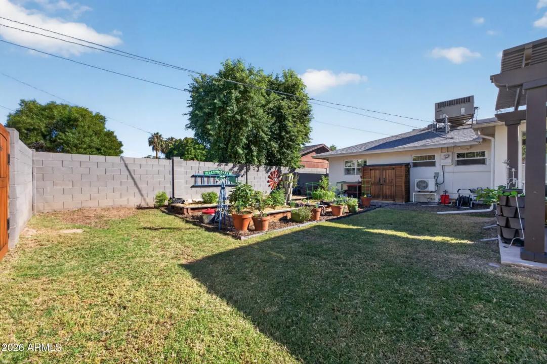 Real Estate Picture 36
