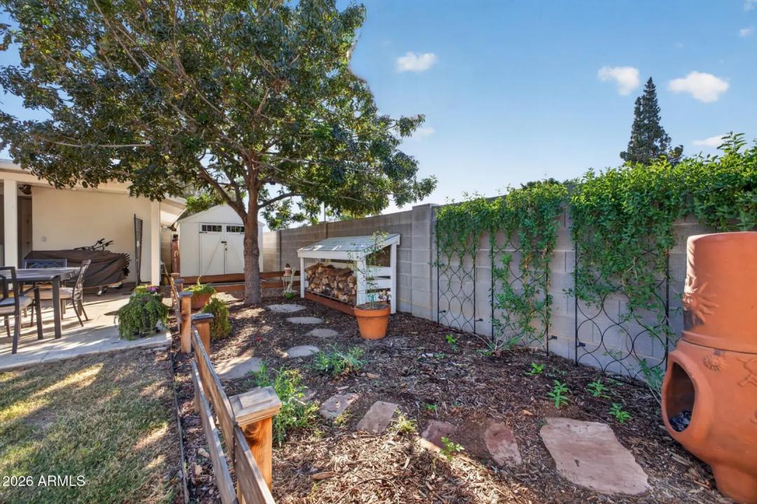 Real Estate Picture 43