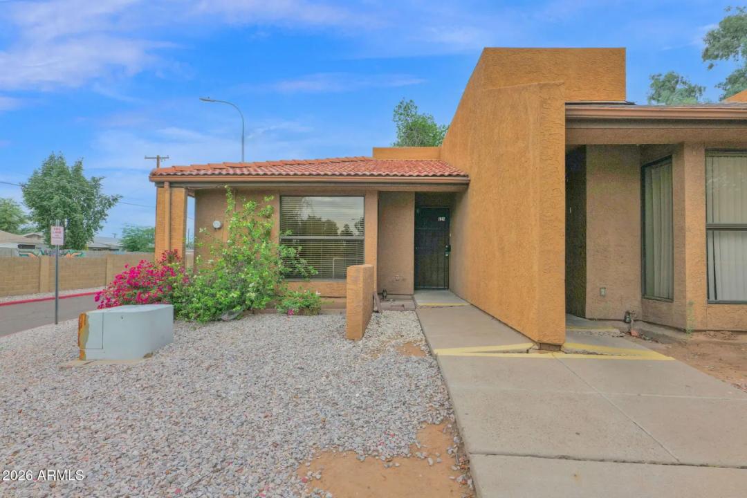 3228 W GLENDALE Avenue 126 Phoenix AZ 85051