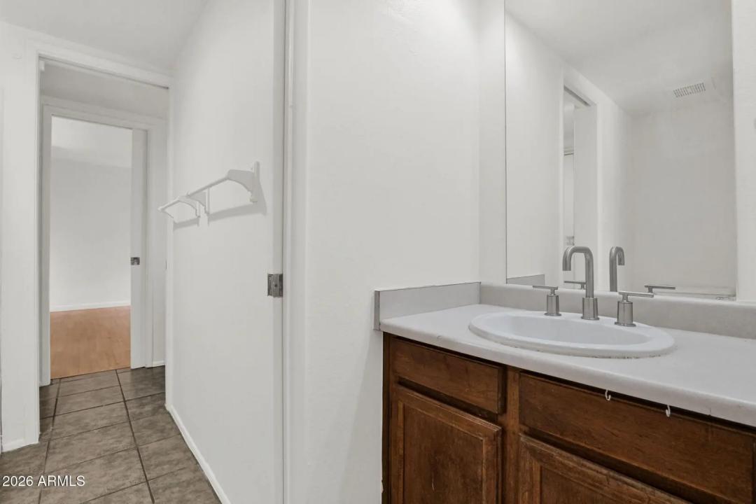 Real Estate Picture 21