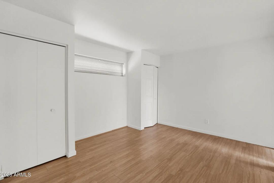 Real Estate Picture 22