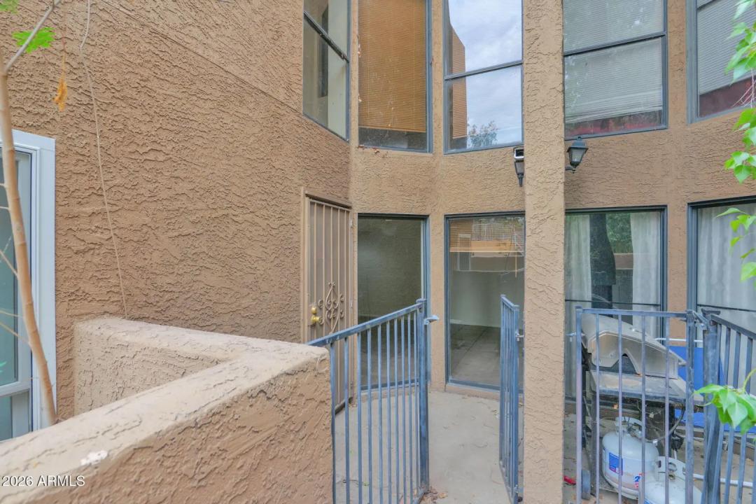 Real Estate Picture 24