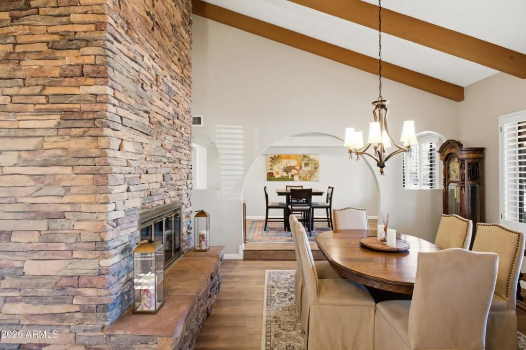 Real Estate Picture 8