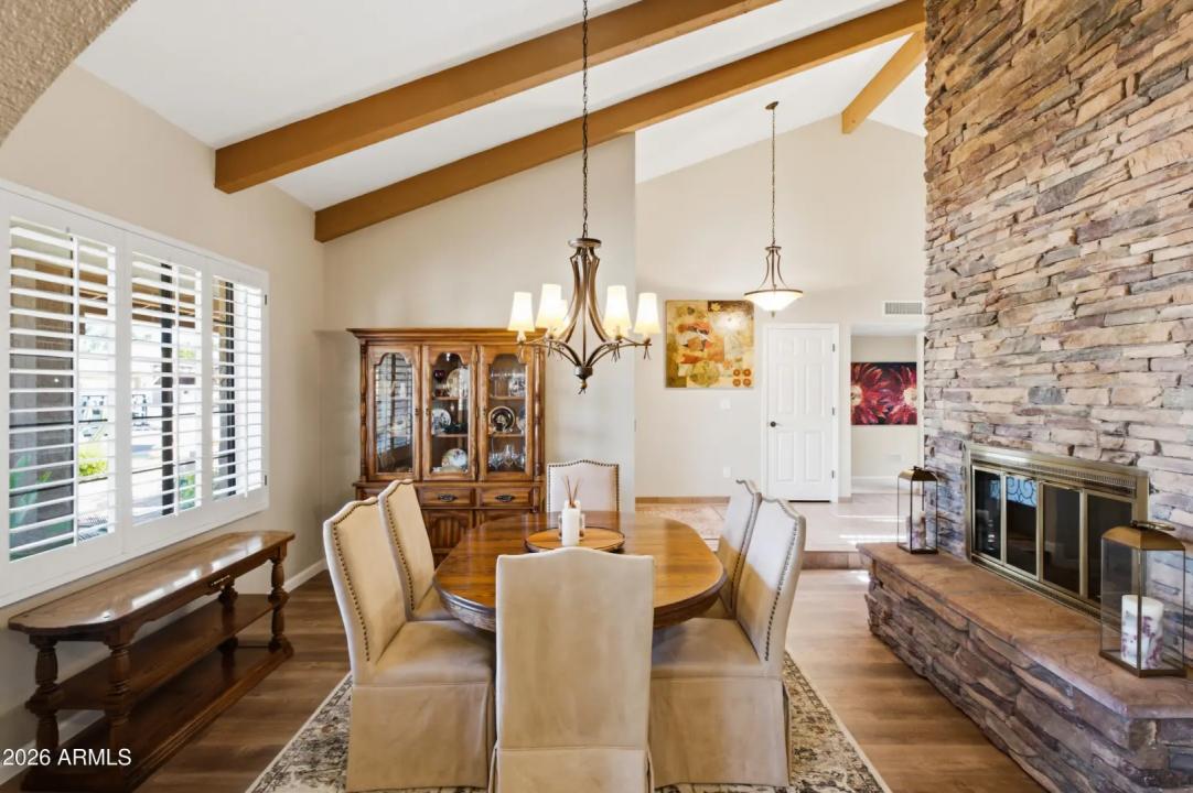 Real Estate Picture 9