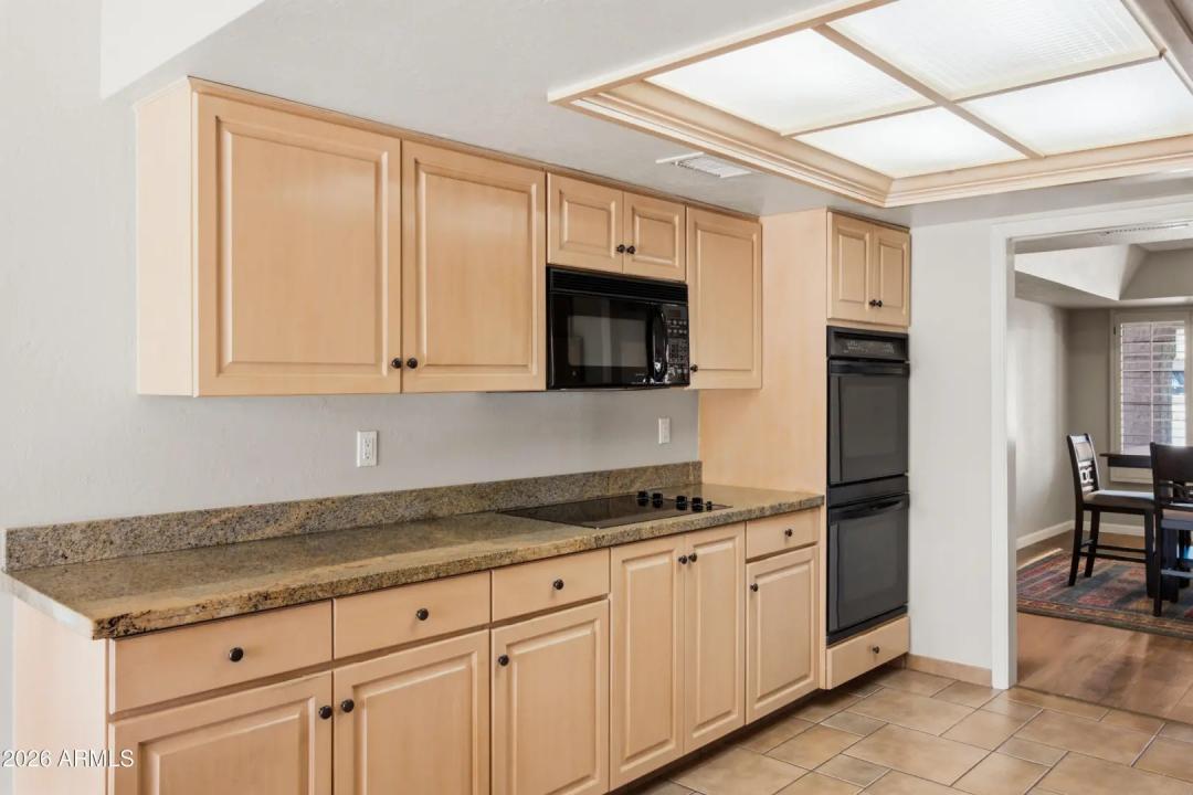Real Estate Picture 13