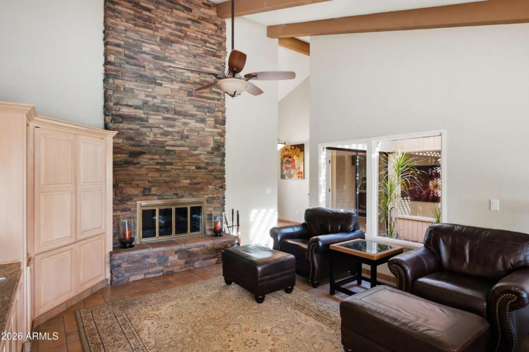 Real Estate Picture 17