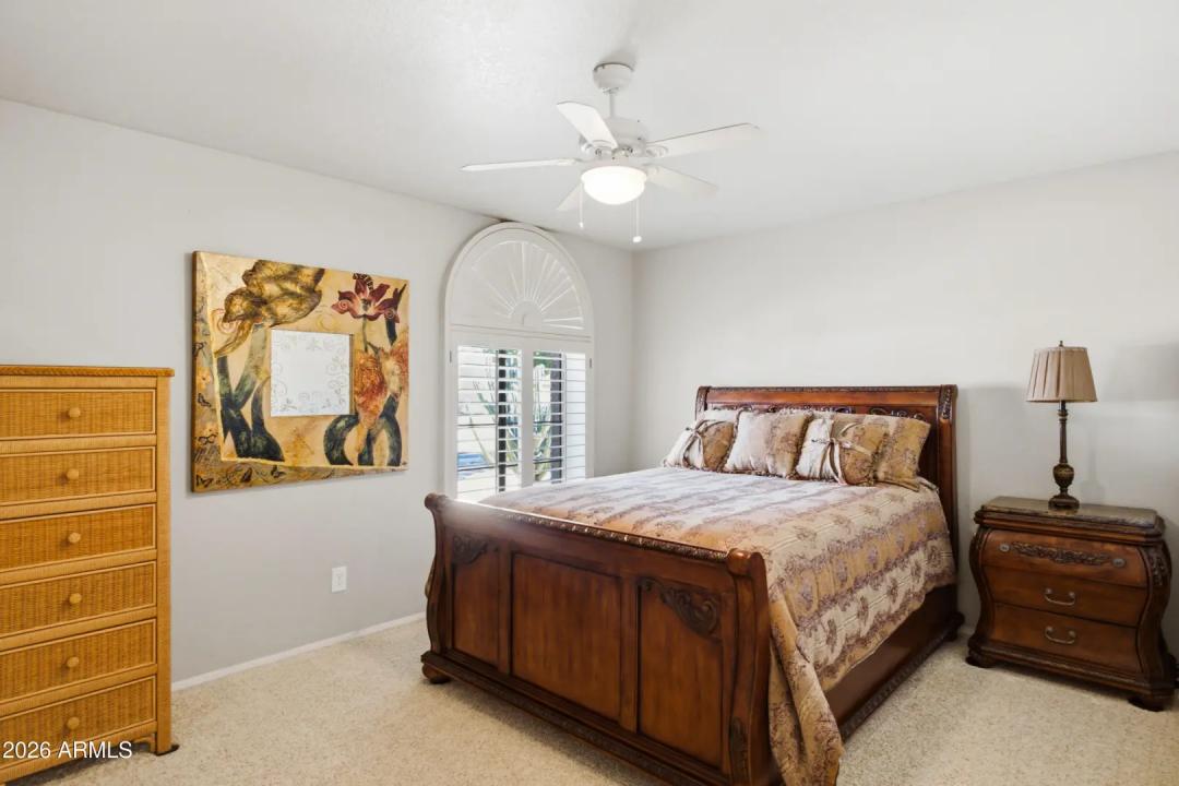 Real Estate Picture 18