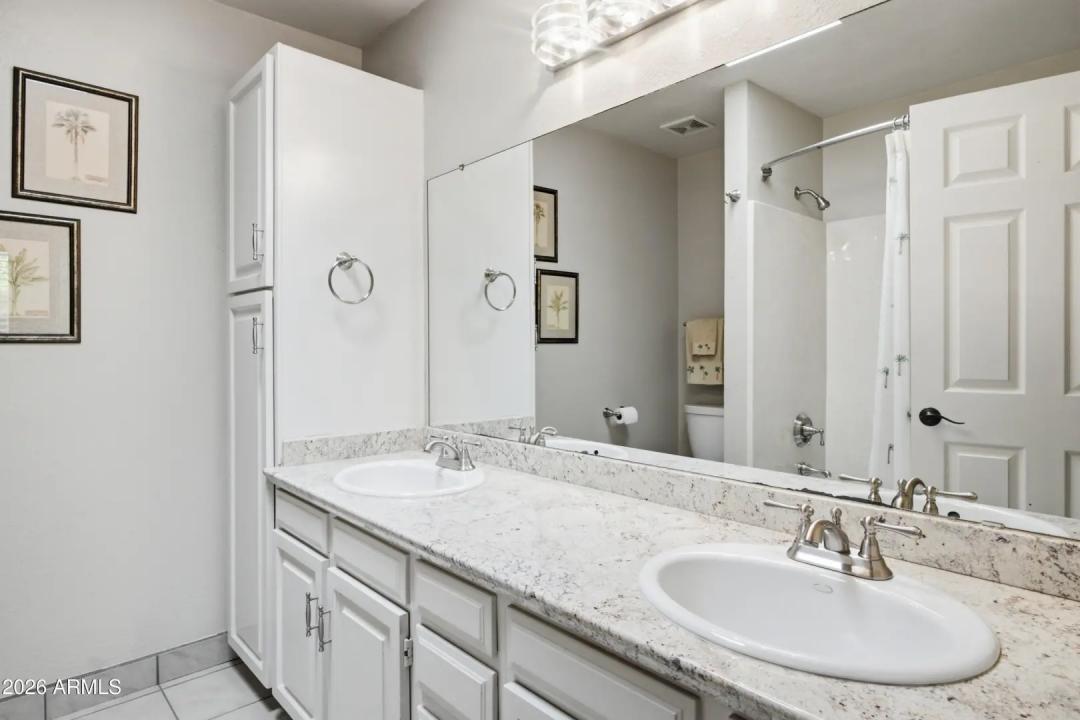 Real Estate Picture 23