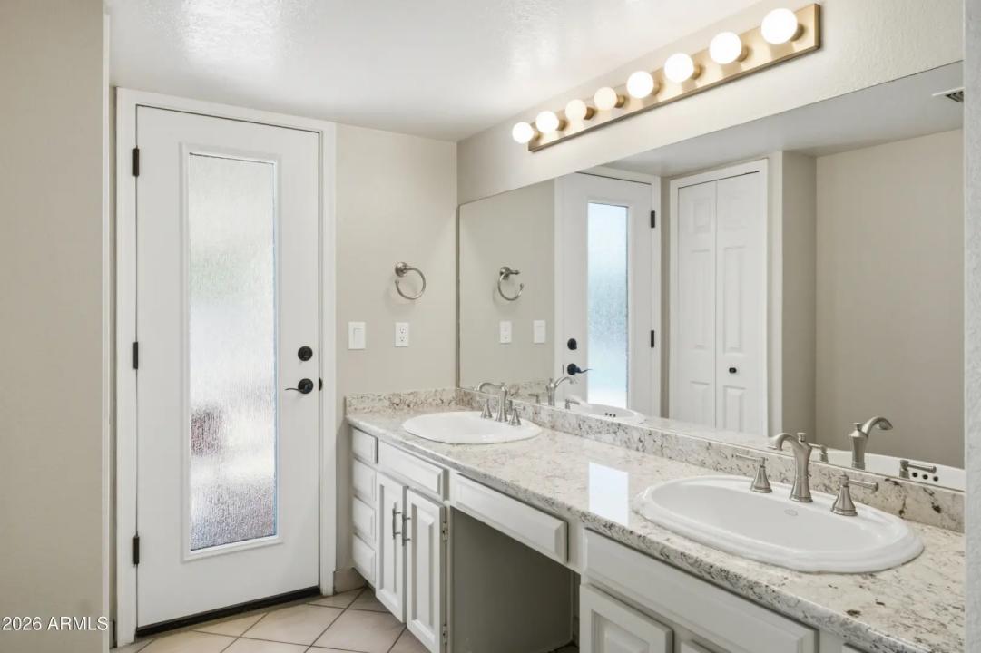 Real Estate Picture 27
