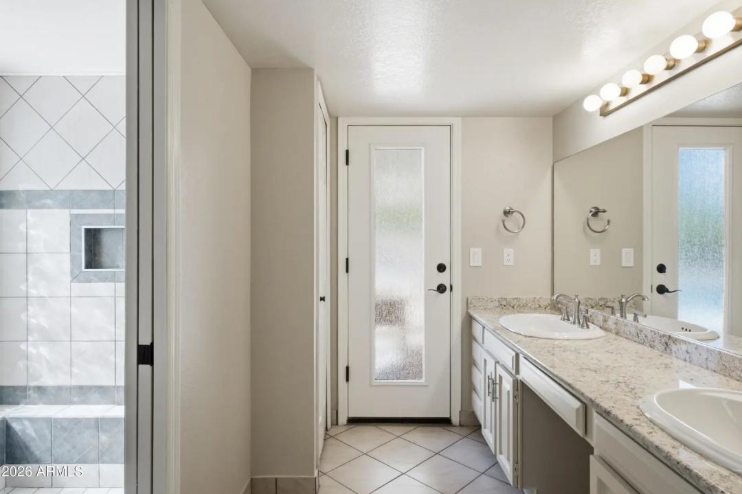 Real Estate Picture 28