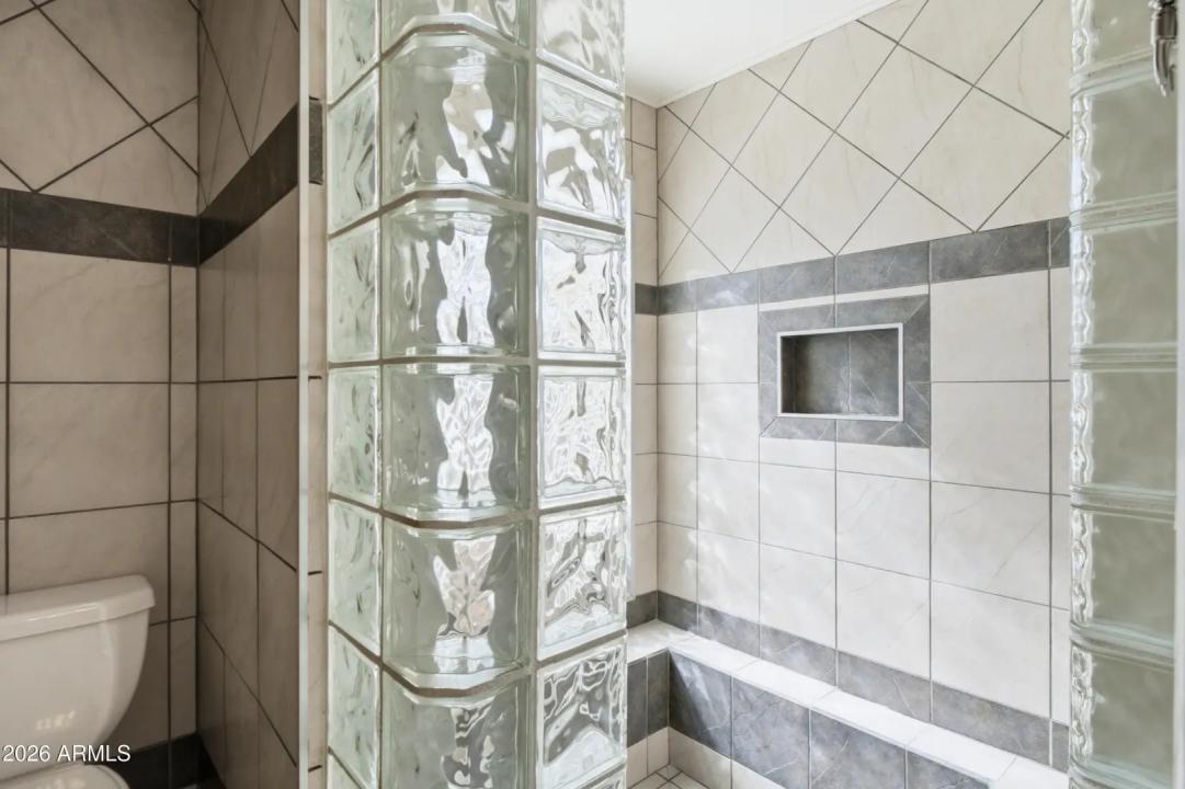 Real Estate Picture 29