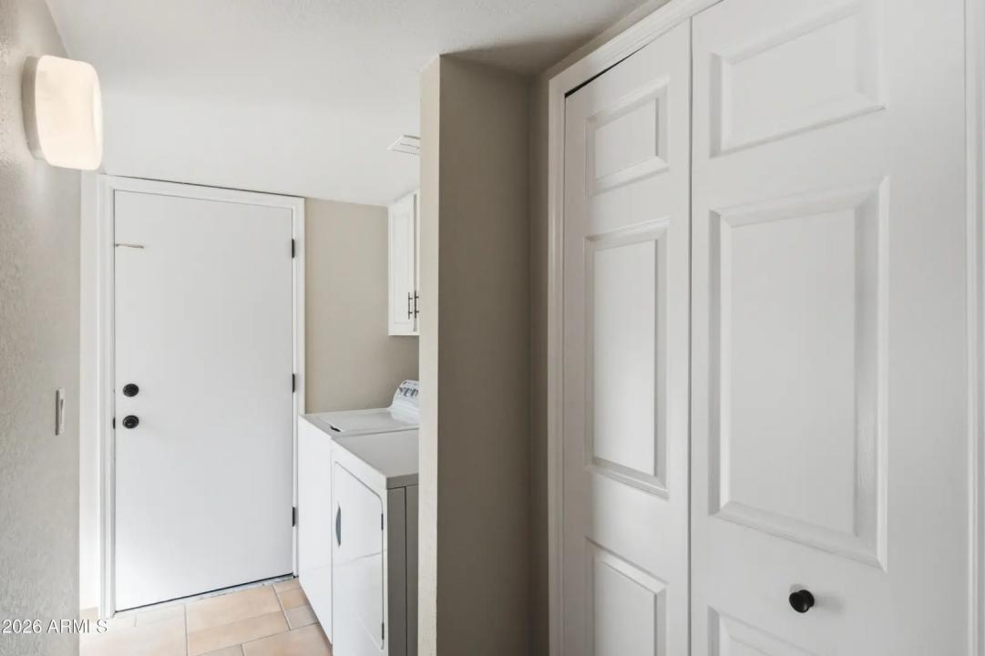 Real Estate Picture 32