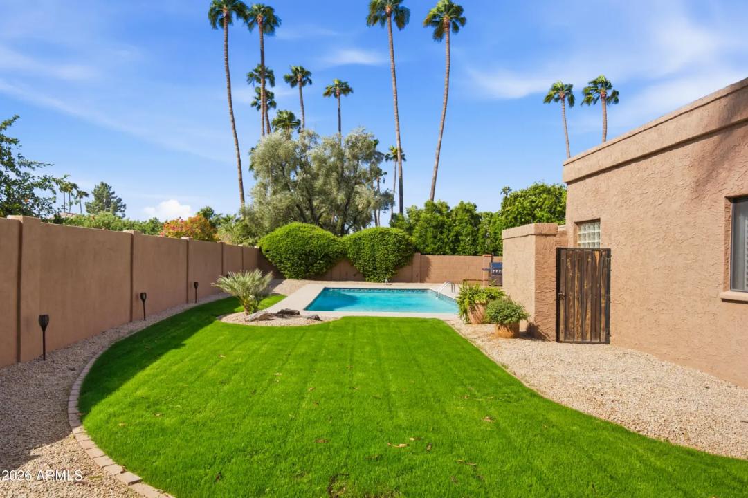 Real Estate Picture 43