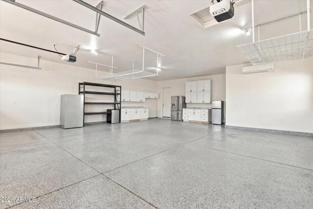 Real Estate Picture 15