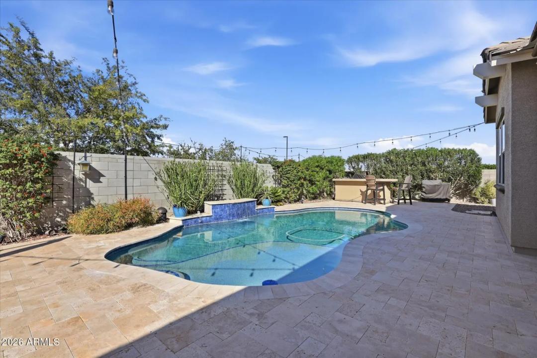 Real Estate Picture 17