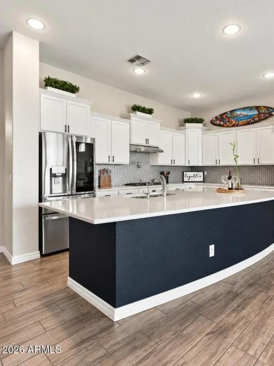Real Estate Picture 6