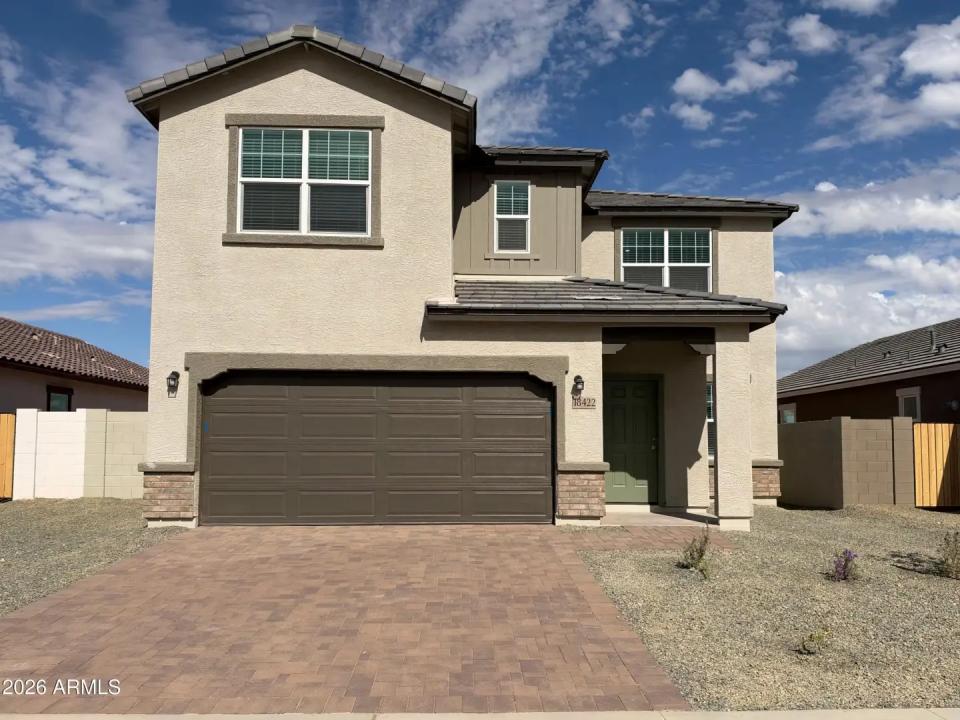 Real Estate Picture 1