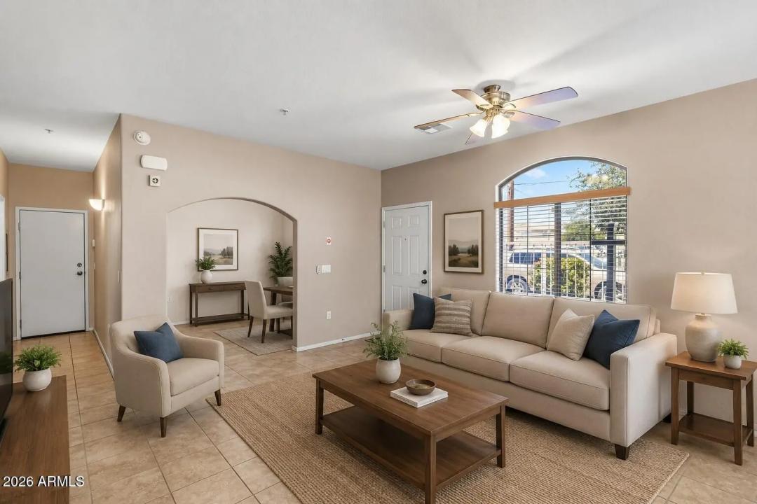 Real Estate Picture 5