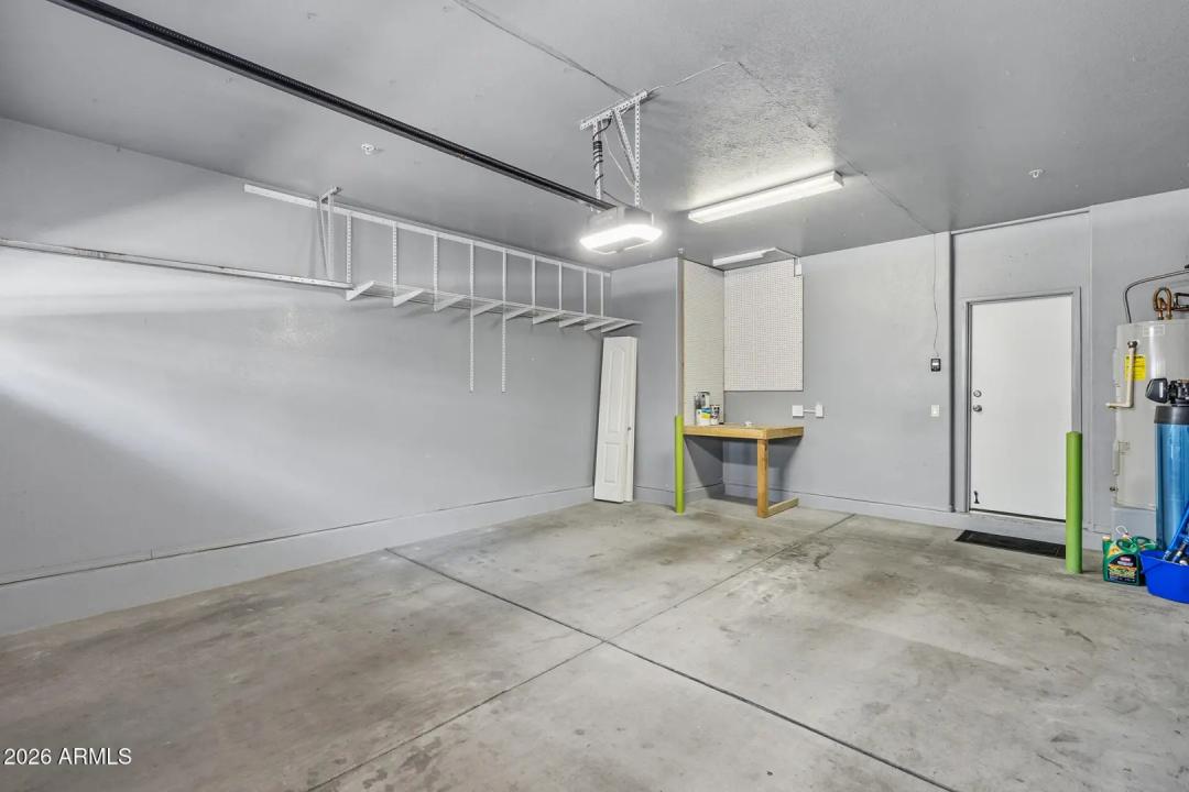 Real Estate Picture 30