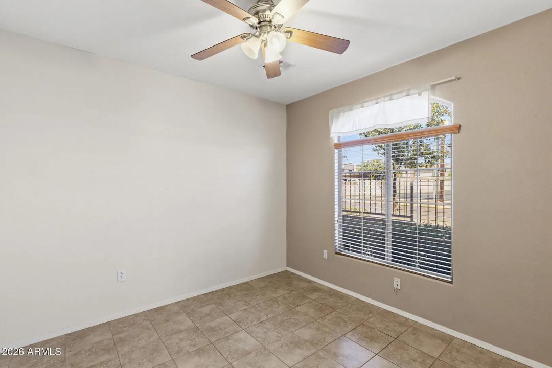 Real Estate Picture 13