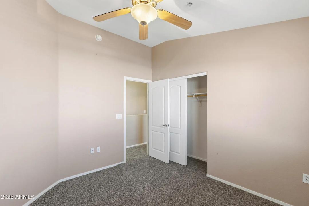 Real Estate Picture 23