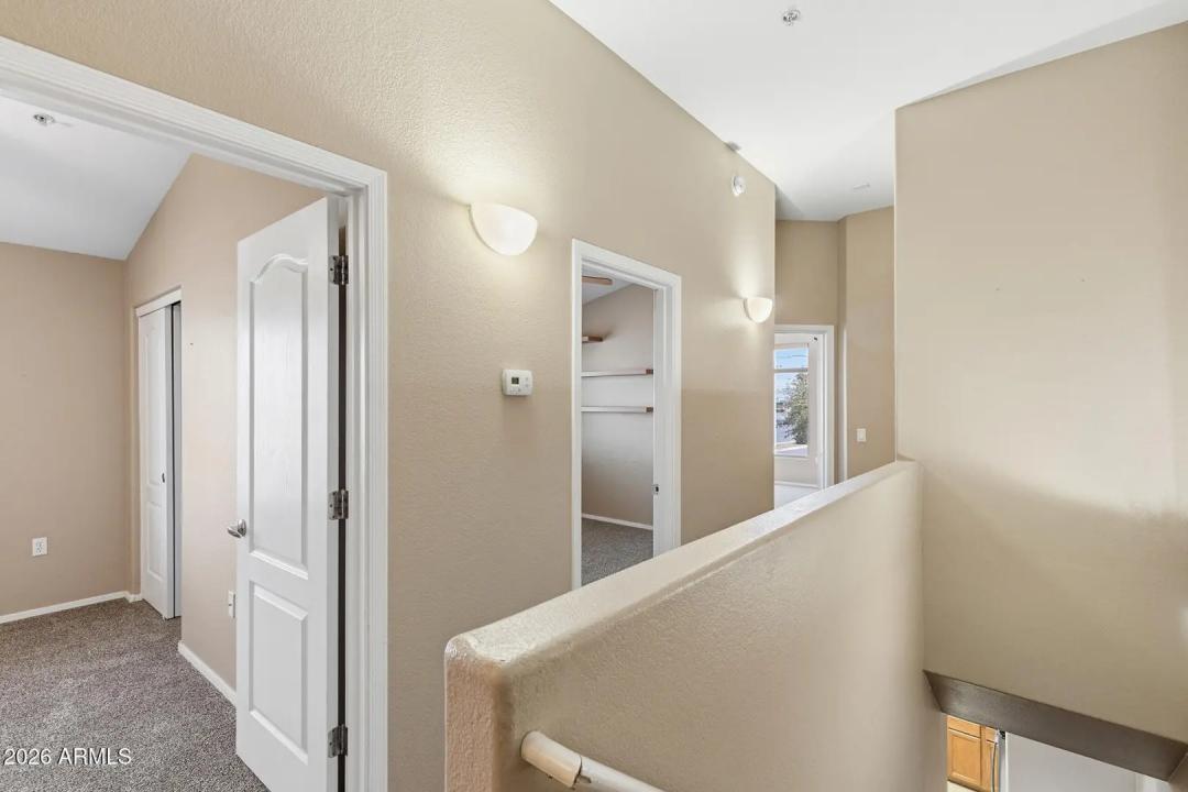 Real Estate Picture 14