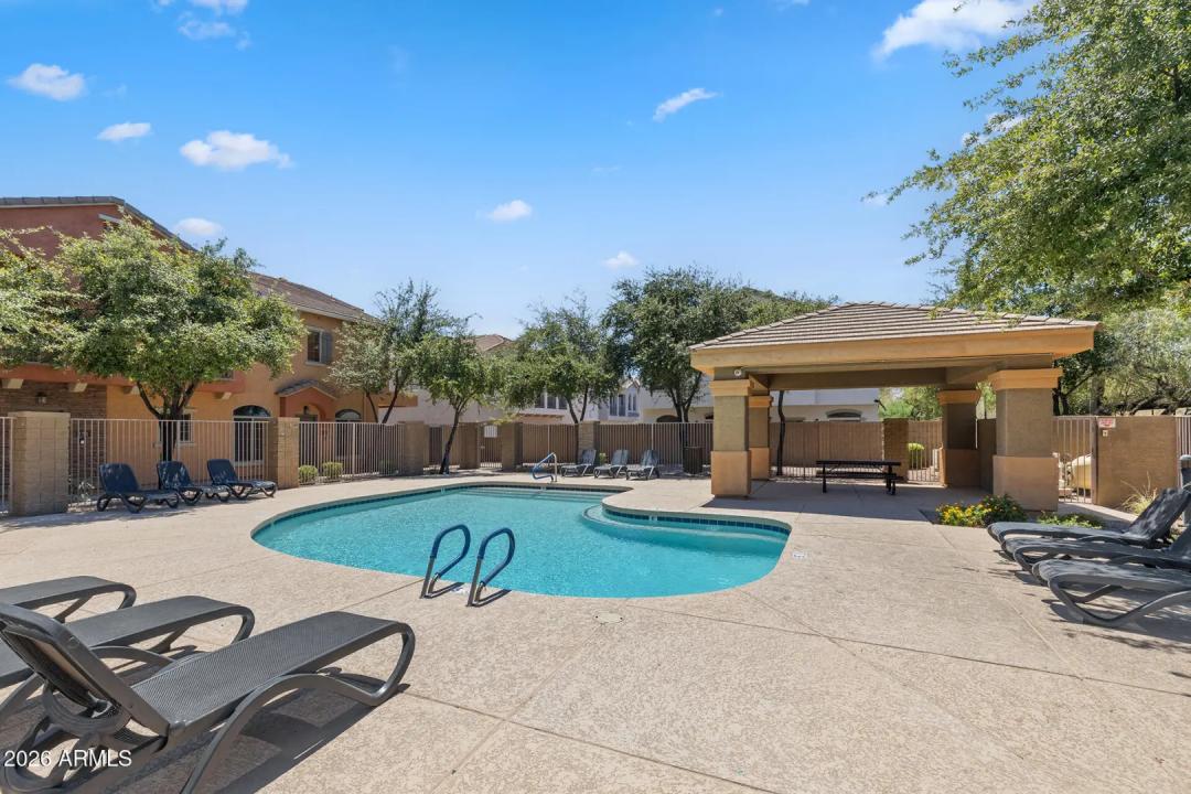 Real Estate Picture 32