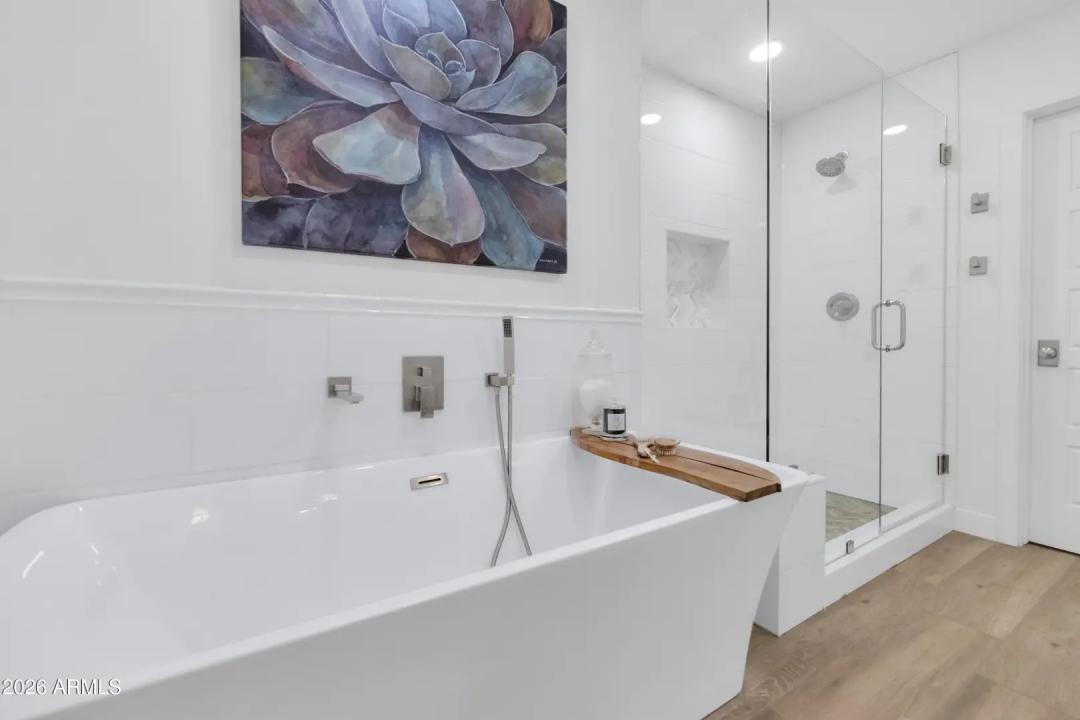 Real Estate Picture 22