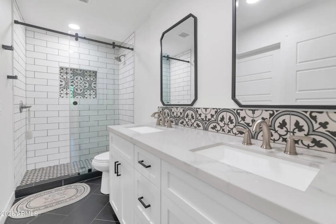 Real Estate Picture 26