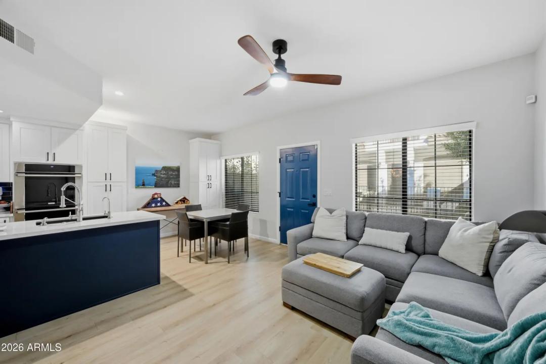 Real Estate Picture 5