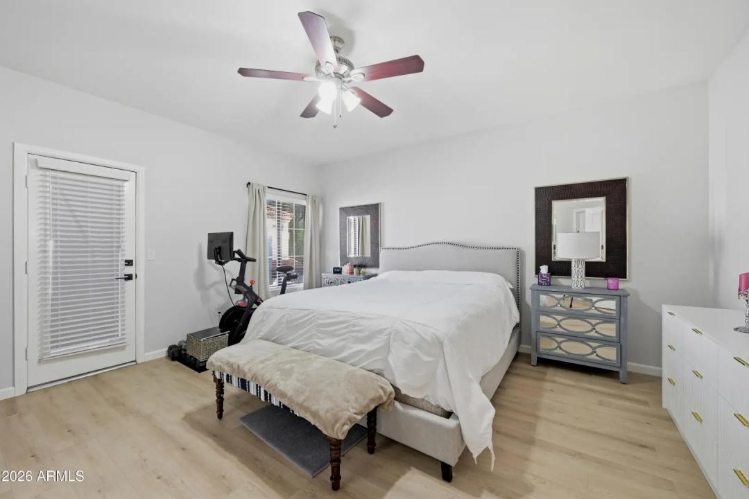 Real Estate Picture 12