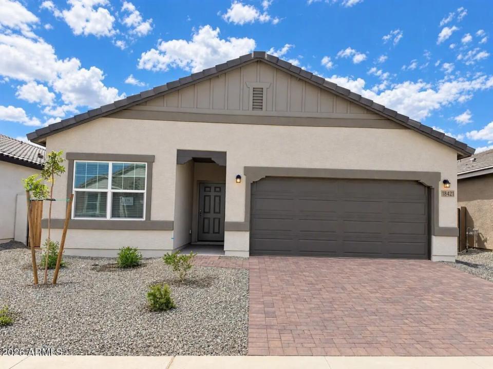 Real Estate Picture 1