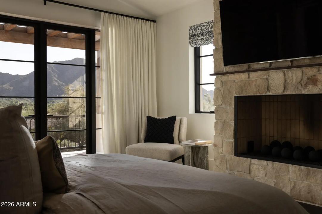 Real Estate Picture 22