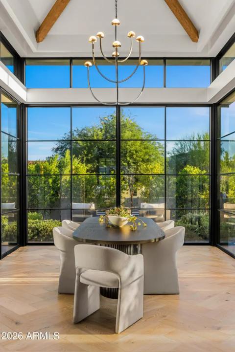 Real Estate Picture 14