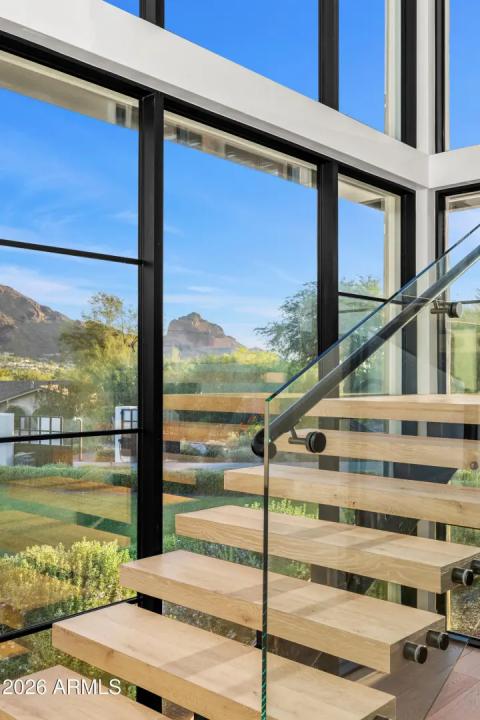 Real Estate Picture 19
